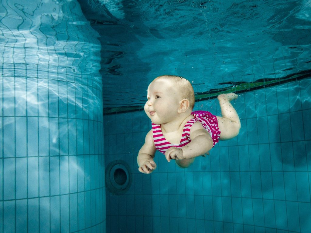 Bébé nageur
